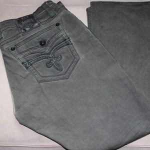🚫 SOLD 🚫 Men’s Rock Revival Jeans